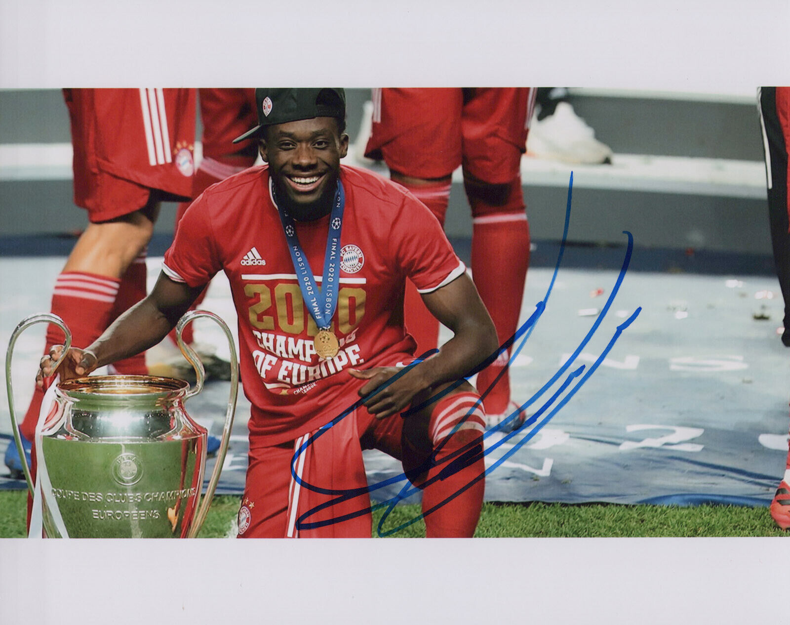 Rare ALPHONSO DAVIES signed BAYERN MUNICH CHAMPIONS LEAGUE