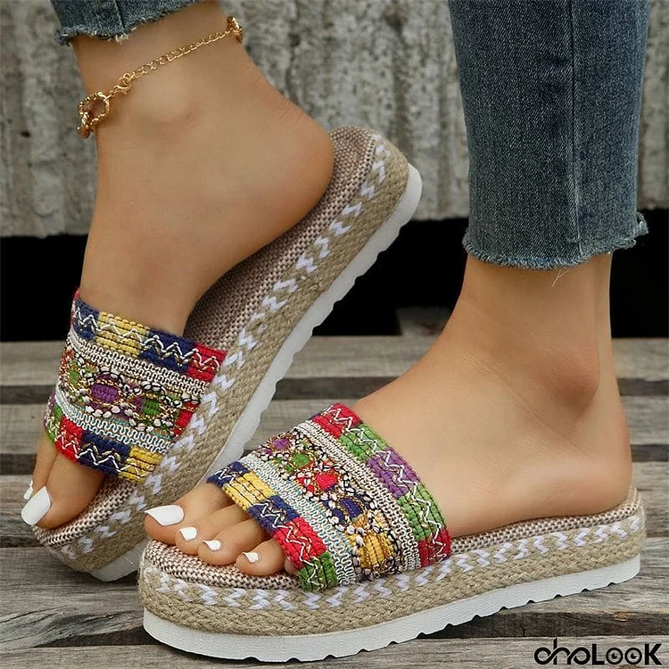 Women's Ethnic Style Thick Sole Woven Holiday Slippers