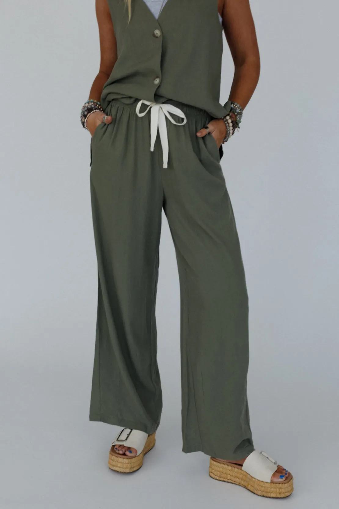 Coastal Ease Drawstring Pants - Olive