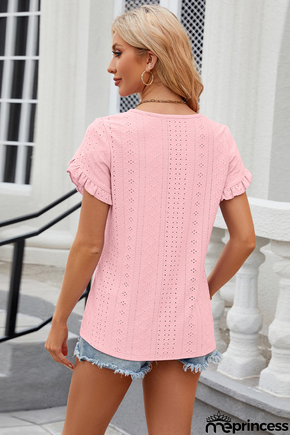 Stylish and airy Shirt