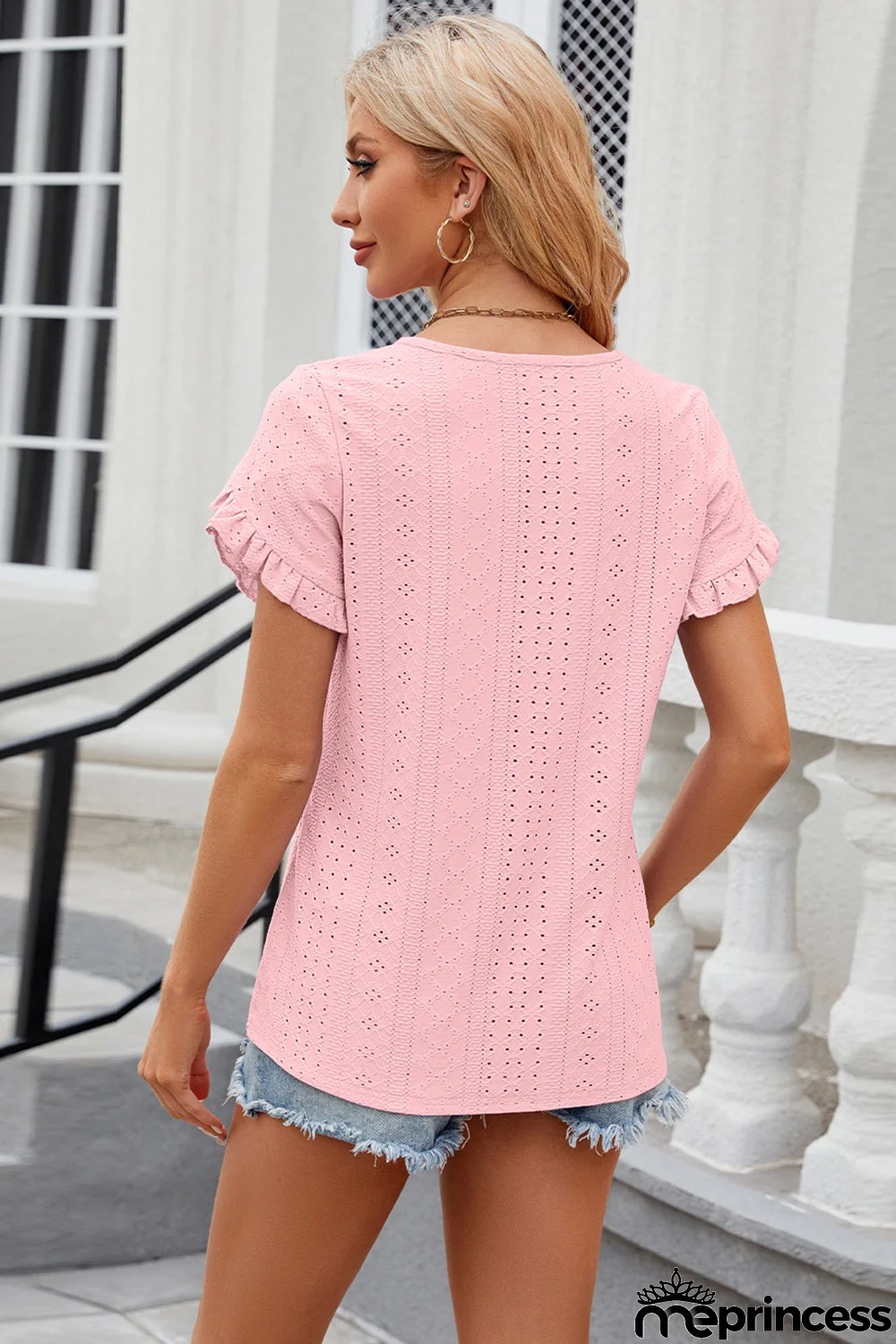 Stylish and airy Shirt