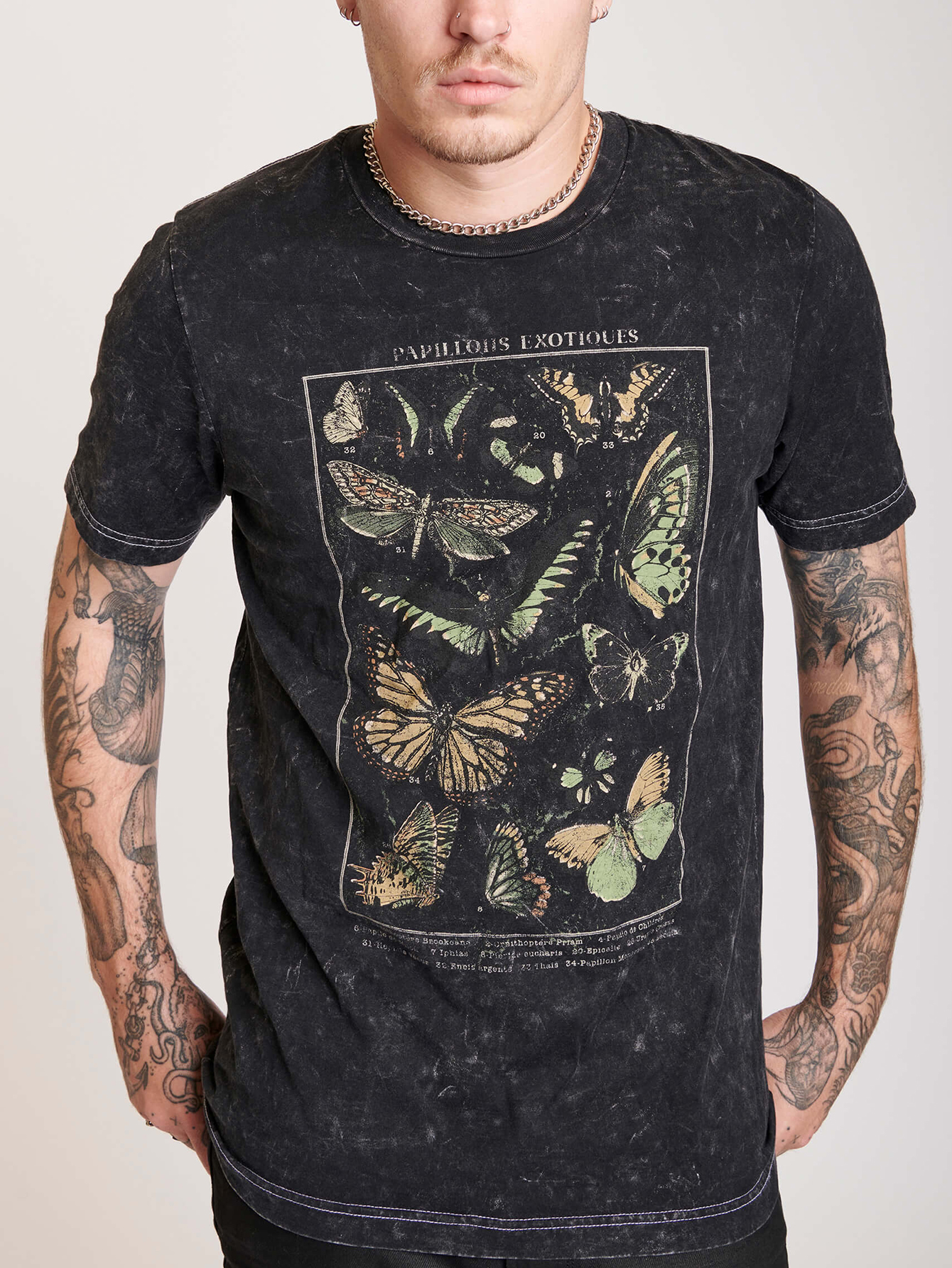 Unisex Deformed Mineral Butterfly Print Casual T-Shirt / TECHWEAR CLUB / Techwear