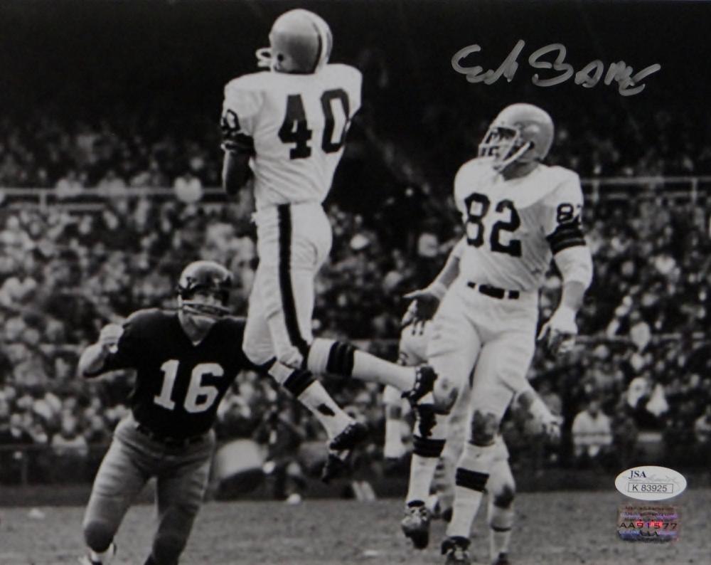 Erich Barnes Autographed 8x10 Cleveland Browns B&W Photo Poster painting Jumping In Air JSA