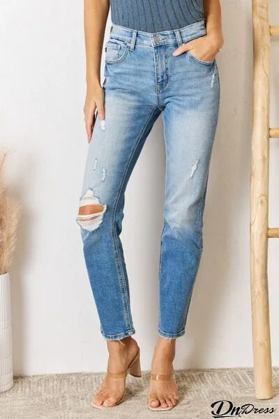 Kancan High Rise Distressed Slim Straight Jeans