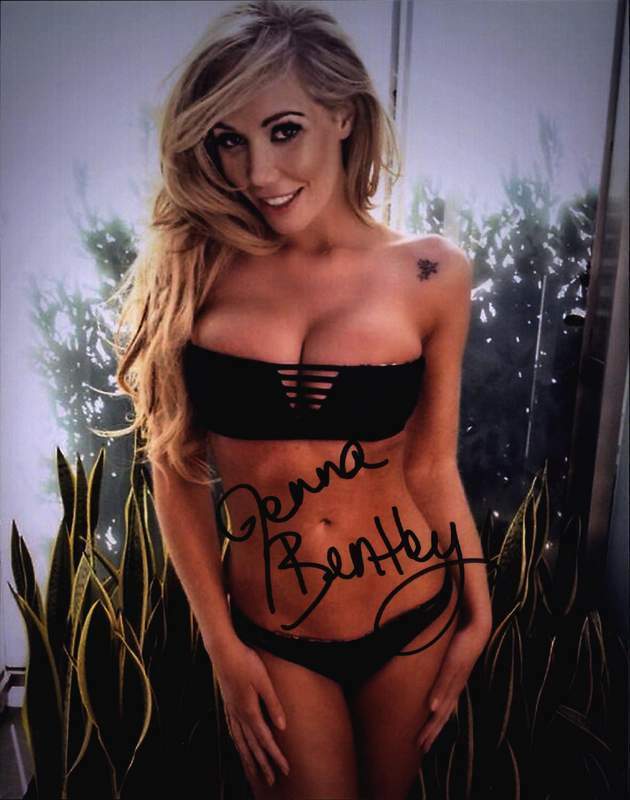 Playboy Bunny Jenna Bentley signed sexy 8x10 Photo Poster painting -PROOF- -CERTIFICATE- (B0005)