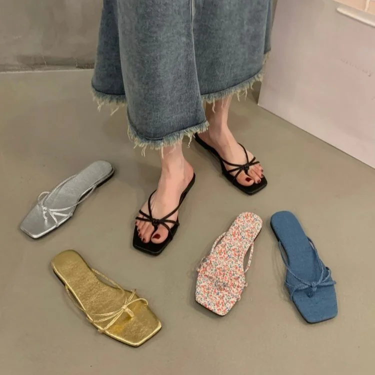 Yyvonne Flat-Bottomed Flip-Flop Fairy Shoes Wear 2025 New Summer Beach Cool Drag Silver Cool Drag