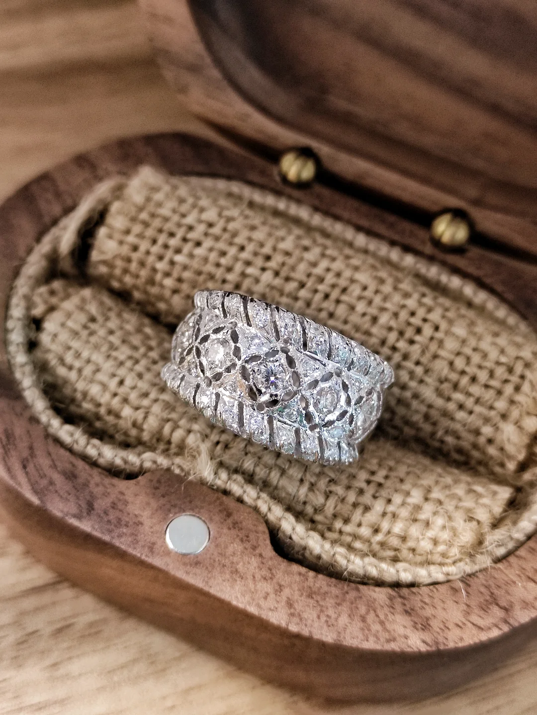 S382 钻石蕾丝镂空铂金戒指PT900，钻石0.60ct，8.9g，13/52码【重金，蕾丝般，布布宫廷风，低于金石成本价】