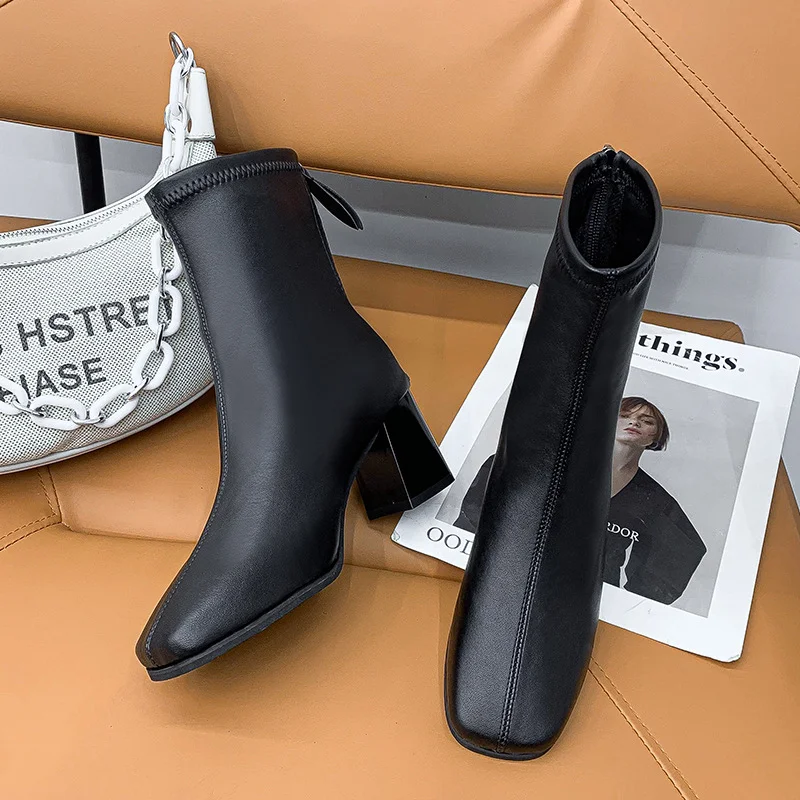 Breakj Breakj Short Boots Femininity Coarse And Female Boots 2023 Autumn And Winter New Square High And Thin Leg Size Martin Boots