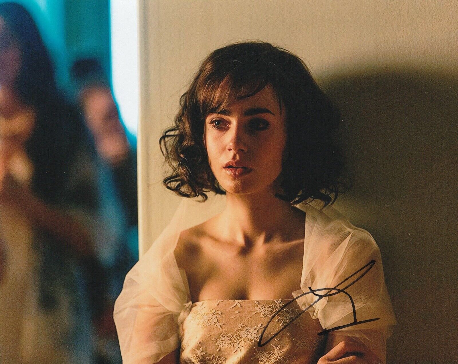 * LILY COLLINS * signed autographed 8x10 Photo Poster painting * LOVE, ROSIE * 2