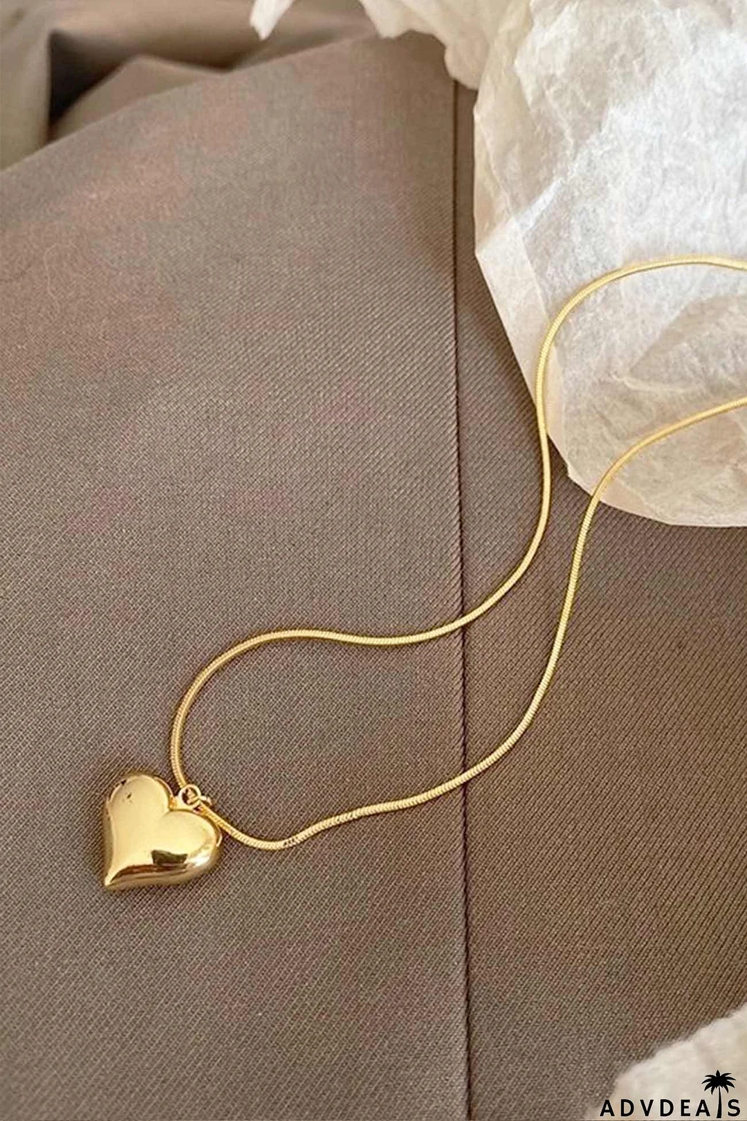 Three-dimensional Heart Necklace