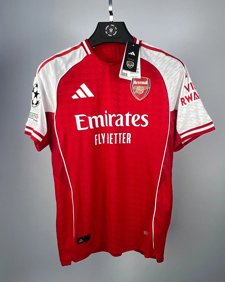 Player Edition 25-26 Arsenal Home Football Jersey(Champions League armband on right arm)