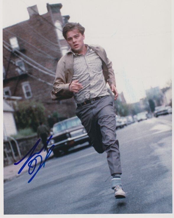 Leonardo DiCaprio (Cath Me If You Can) signed 8x10 Photo Poster painting In-person