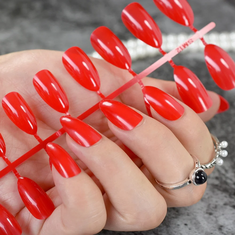 Dusty Cedar Fashion Stiletto False Nails Pointed Sharp Candy Red Fake Nails for daily wear On the Nail Tree 24pcs-Nail Inspo