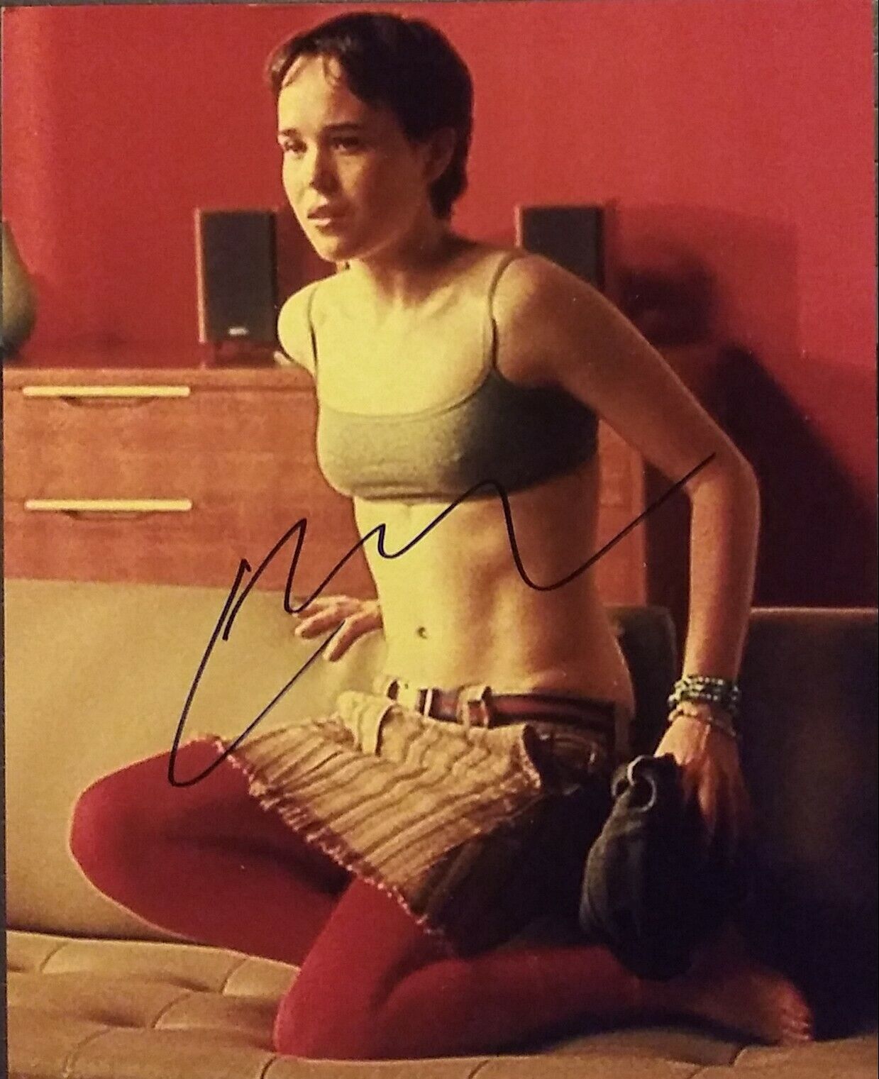 Ellen Page signed 8x10 COA BECKETT