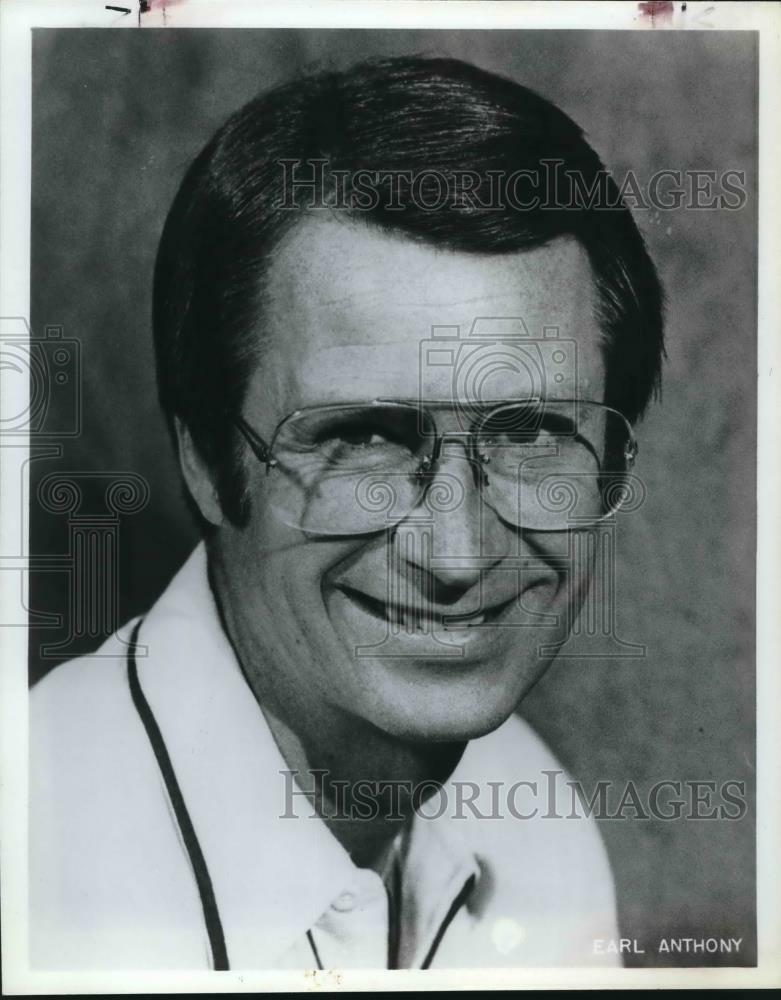 Press Photo Poster painting Earl Anthony - sas03623