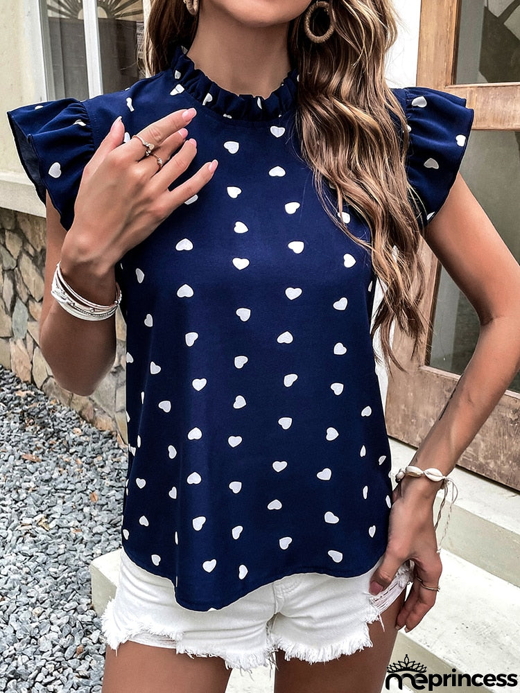 Tailored and airy Blouse