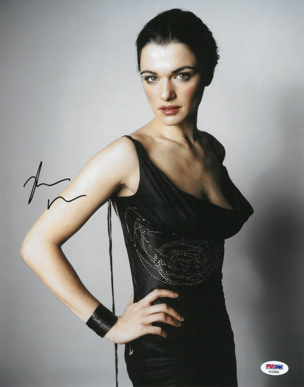 Rachel Weisz Signed Authentic Autographed 11x14 Photo Poster painting PSA/DNA #AE93840