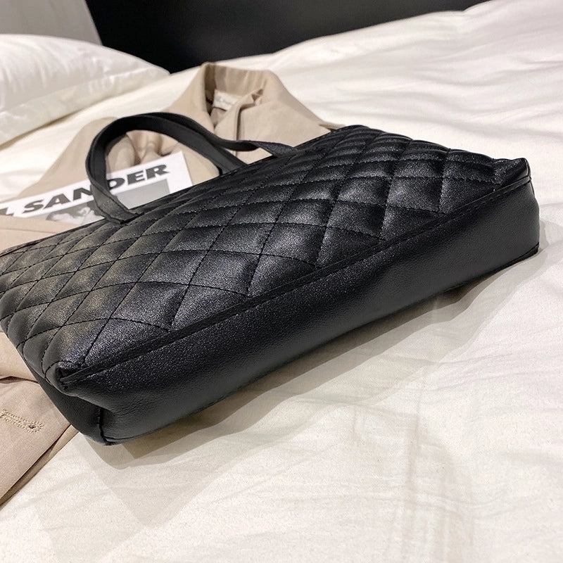 Women’s Large All Seasons Pu Leather Elegant Tote Bag