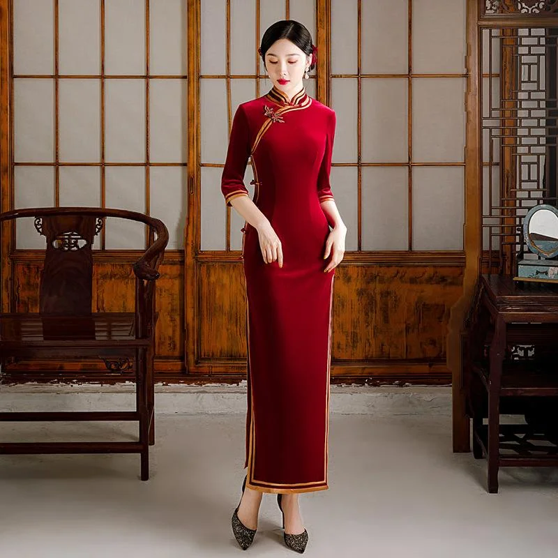 Chinese classic style, velvet fabric long Qipao