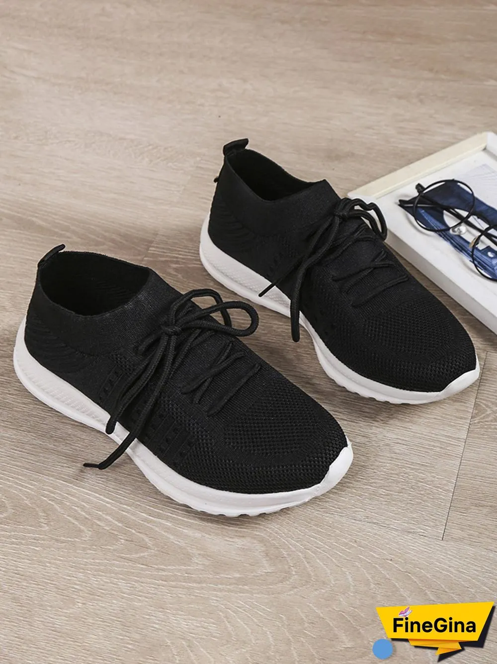 Flyknit Lightweight Soft Sole Lace-Up Sneakers