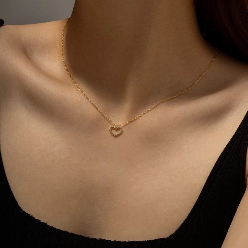 925 Sterling Silver Zircon Inlay Heart Shape Pendant Necklace