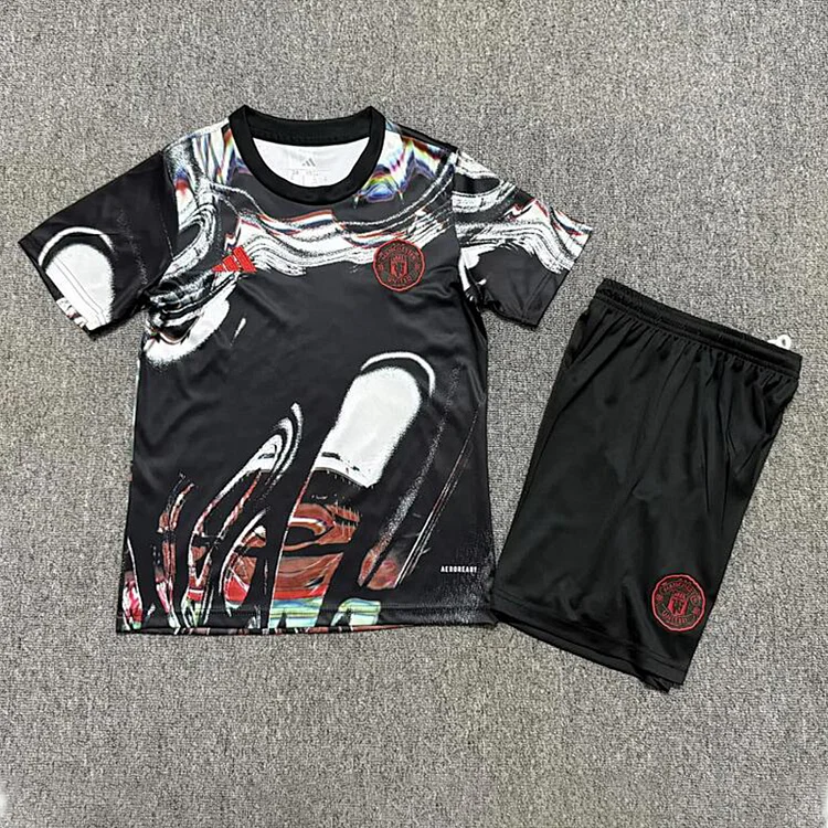 Kids Manchester United 25/26 Training Football Jersey
