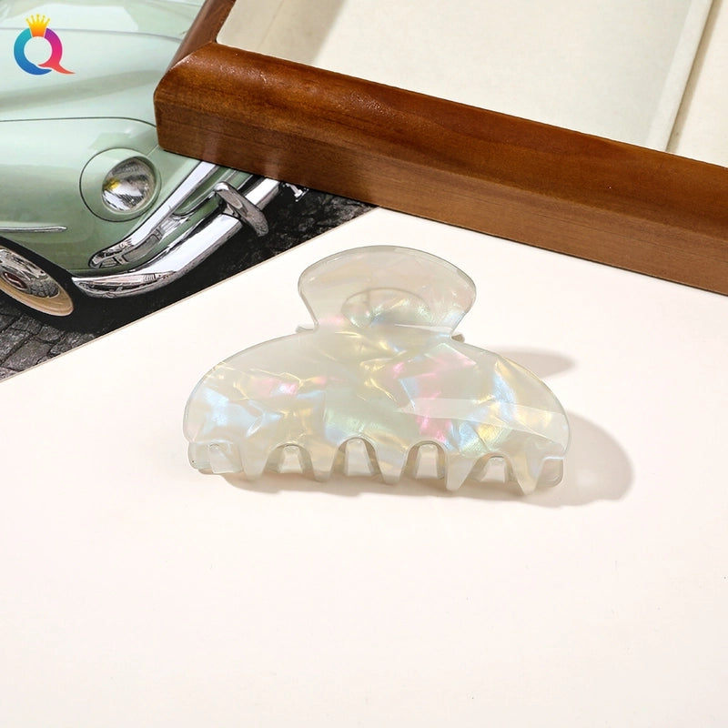 Women’s Minimalist Classic Style Solid Color PVC Hair Claws