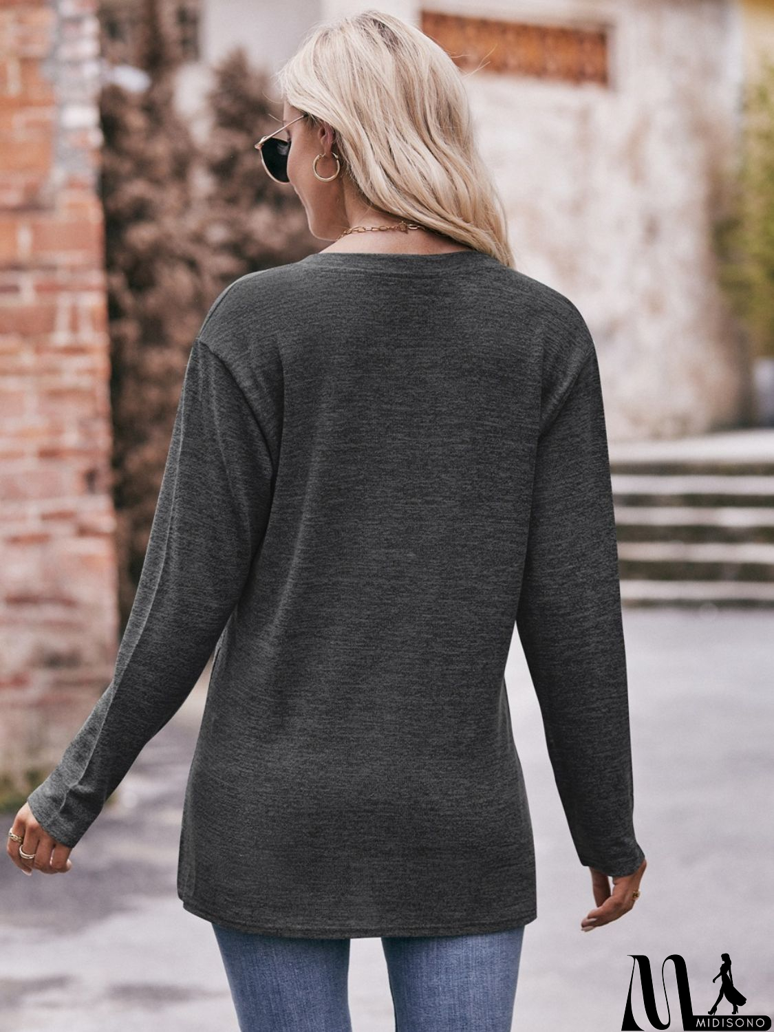 MidiSono - Chic and Versatile Tank top