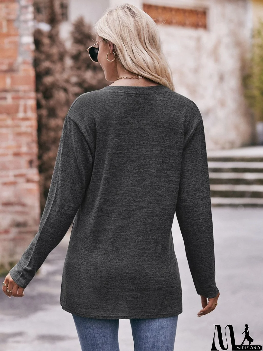 MidiSono - Chic and Versatile Tank top