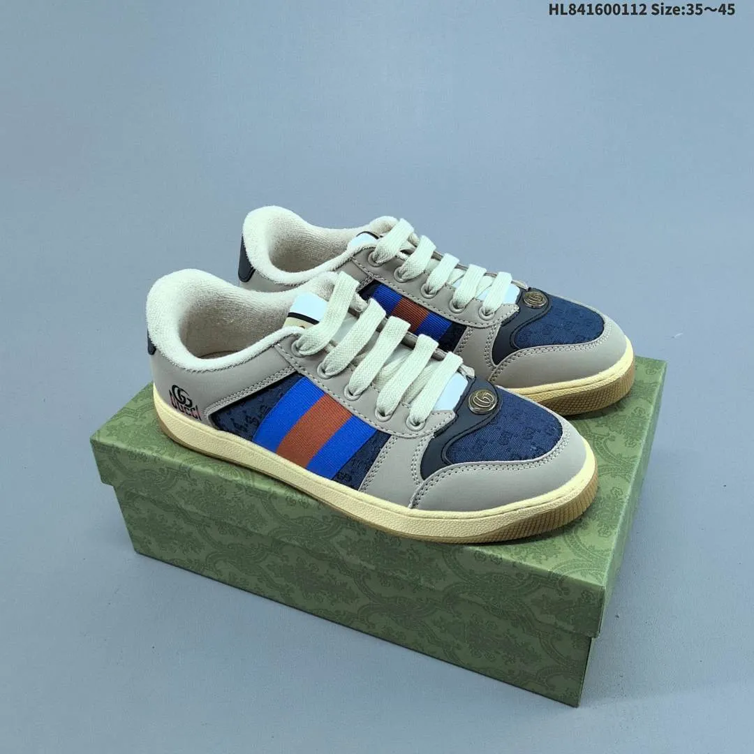 Classic prototype retro style versatile distressed plaid shoes, featuring a retro academic look.