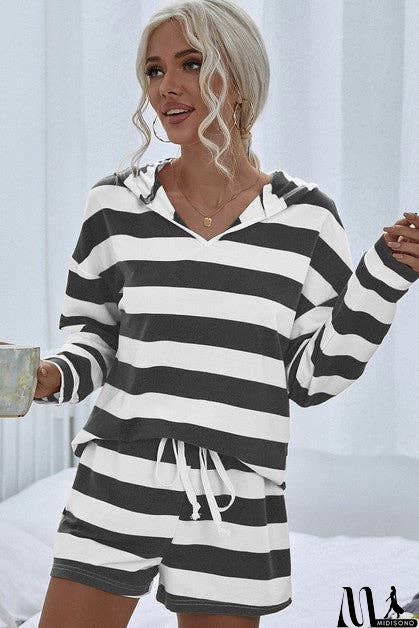 MidiSono - V Neck Striped Long Sleeve 2 Pieces