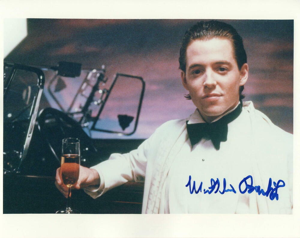 MATTHEW BRODERICK SIGNED AUTOGRAPH 8X10 Photo Poster painting - FERRIS BUELLER'S DAY OFF STUD