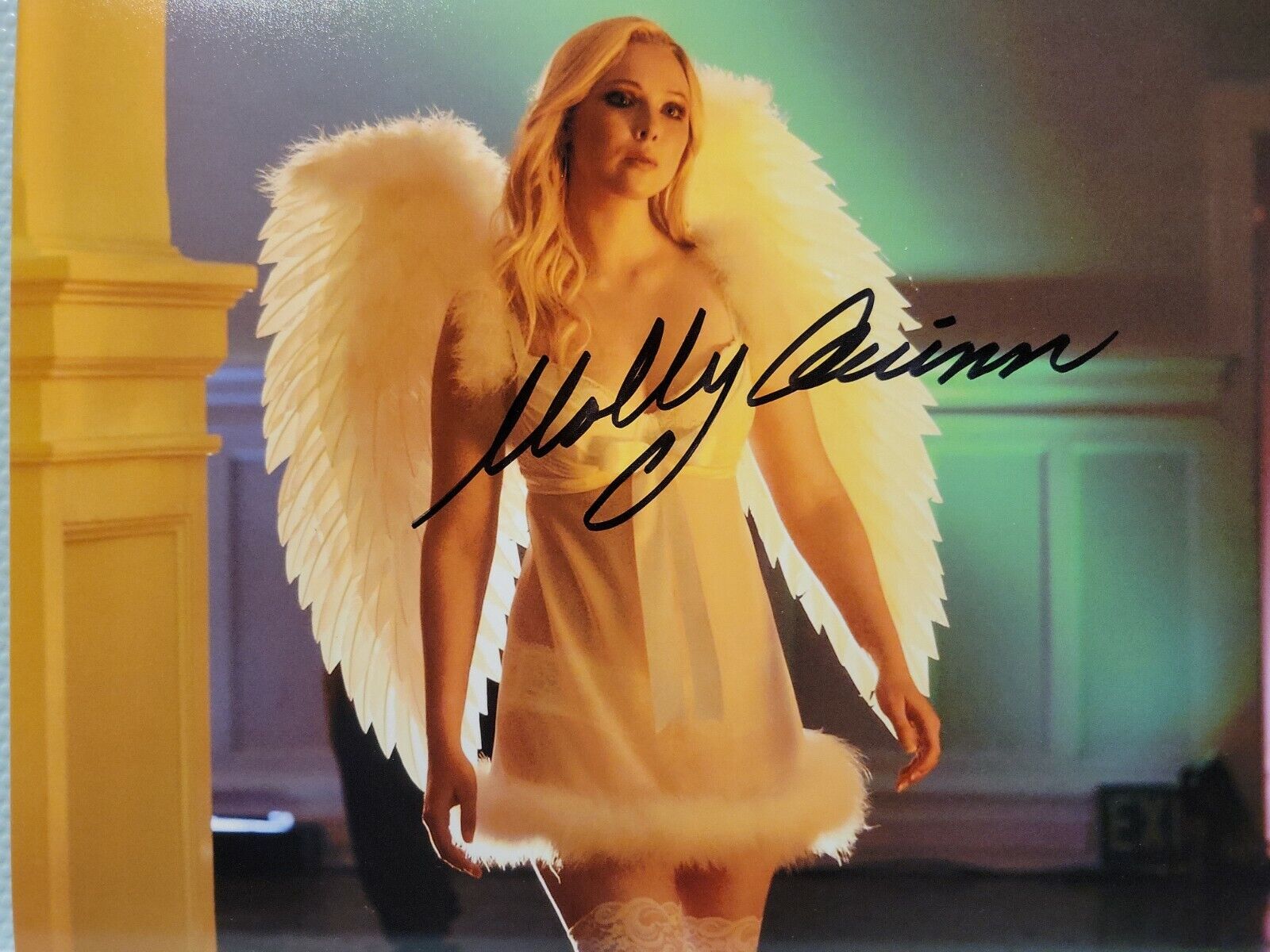 Molly Quinn Signed 8x10 Photo Poster painting Rare Sexy Supergirl Castle Autograph