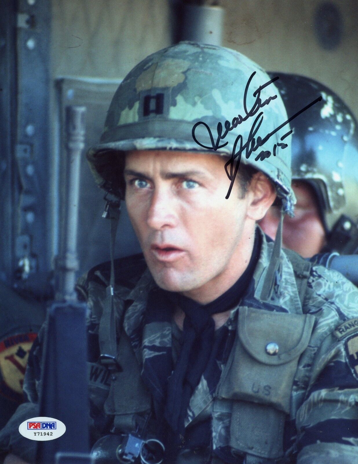 Martin Sheen 8x10 Photo Poster painting Signed Autographed Auto PSA DNA Apocalypse Now