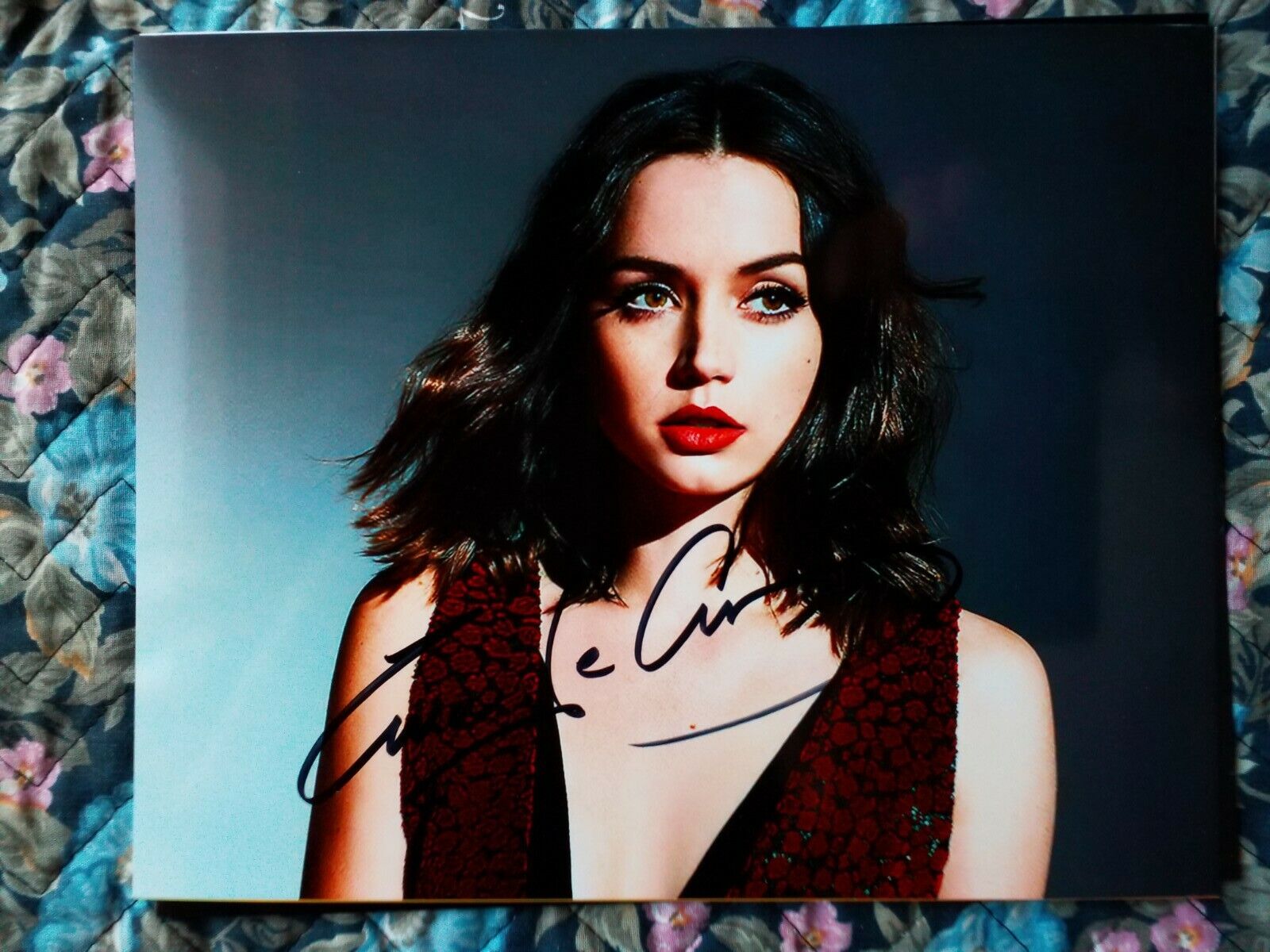 Autographed Ana De Armas Authentic Signed 8 x 10 Photo Poster painting Nice