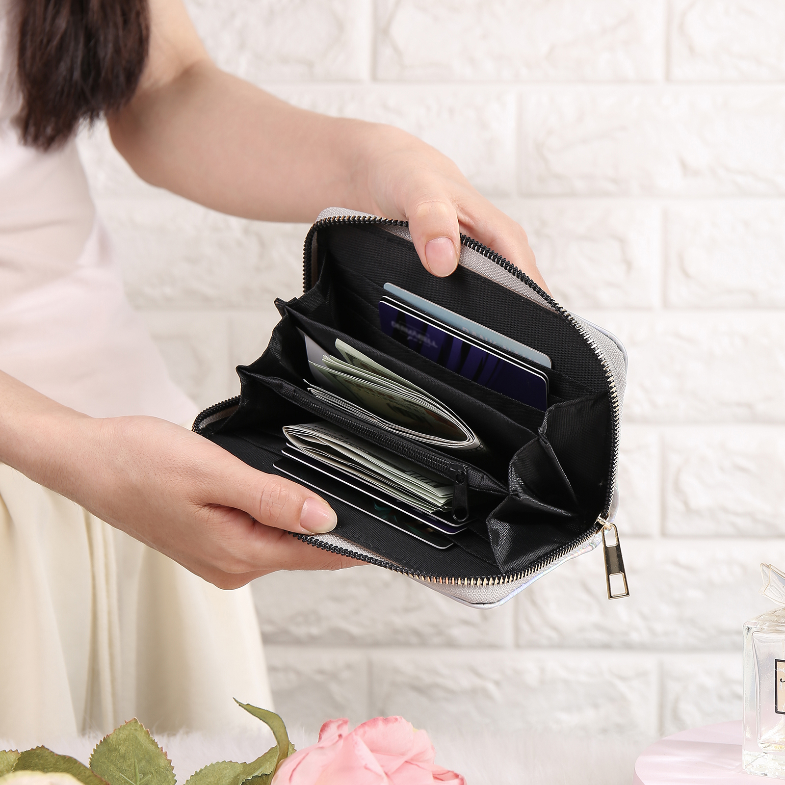 Portafoglio in PU pelle con 1 fiore di nascita & 1 nome personalizzati per mamma/nonna