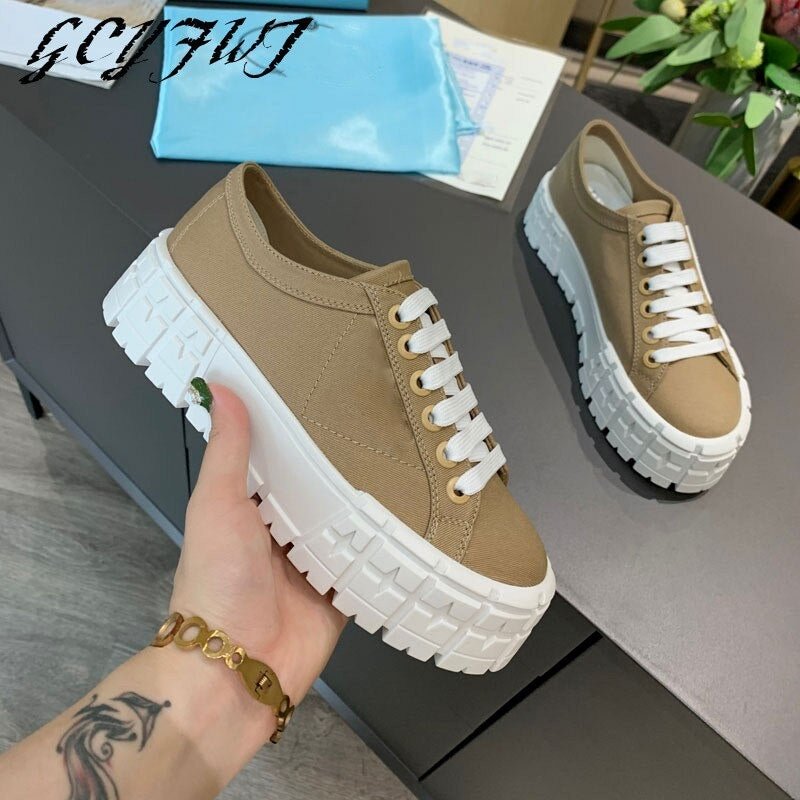 2021 Thick Bottom Women Sneakers Retro Lace-Up Flat Platform Gril Canvas Shoes Height Increasing Round Toe Leisure Women Shoes