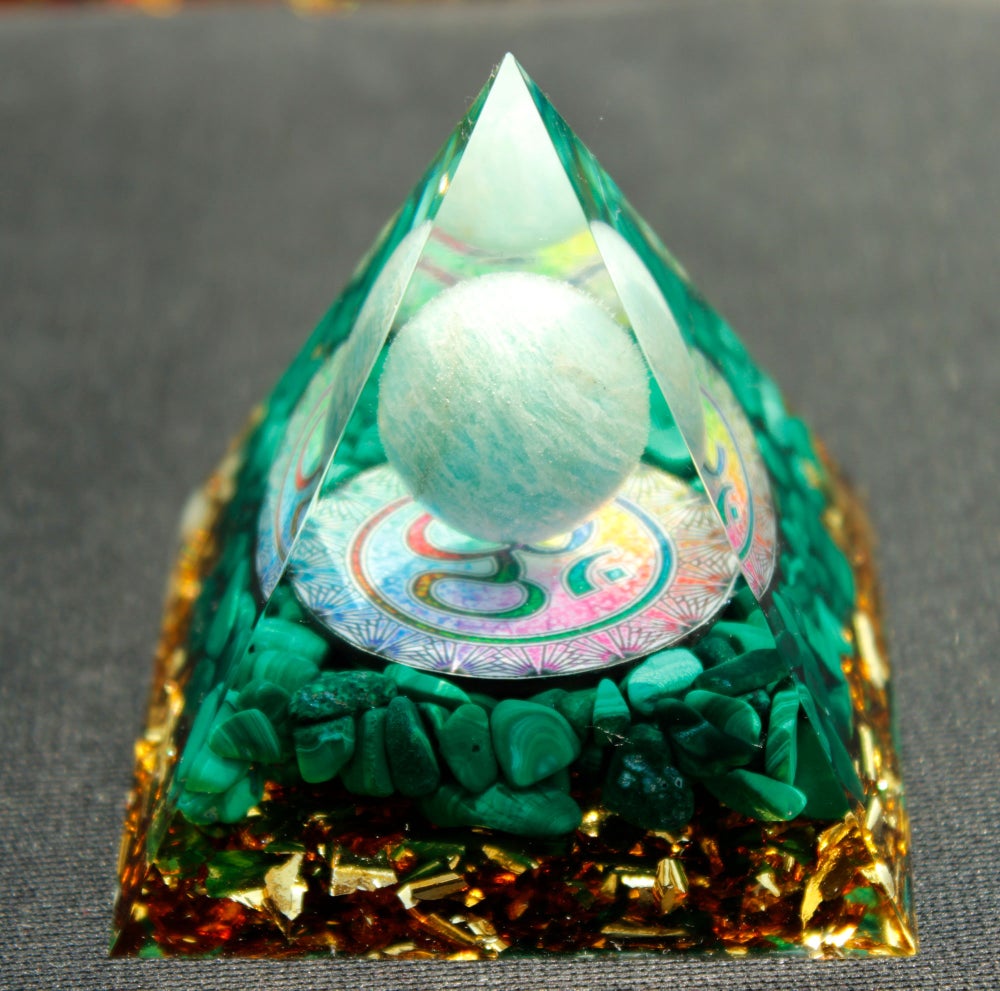 

Orgone Pyramid Chakra - Malachite, 501 Original