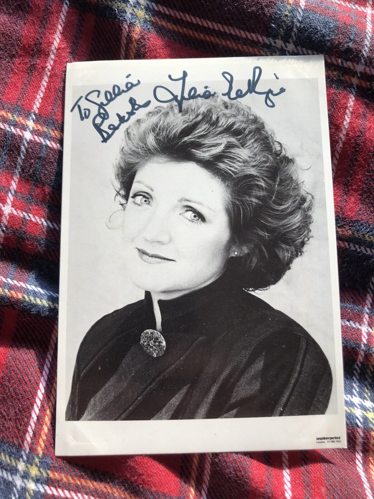 JULIA MCKENZIE (FRESH FIELDS) VINTAGE SIGNED Photo Poster painting