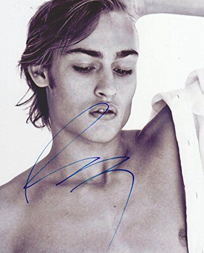 Douglas Booth Signed Autographed 8x10 Photo Poster painting Pride & Prejudice & Zombies COA VD