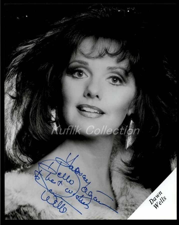 Dawn Wells - Signed Autograph Headshot Photo Poster painting - Gilligan's Island