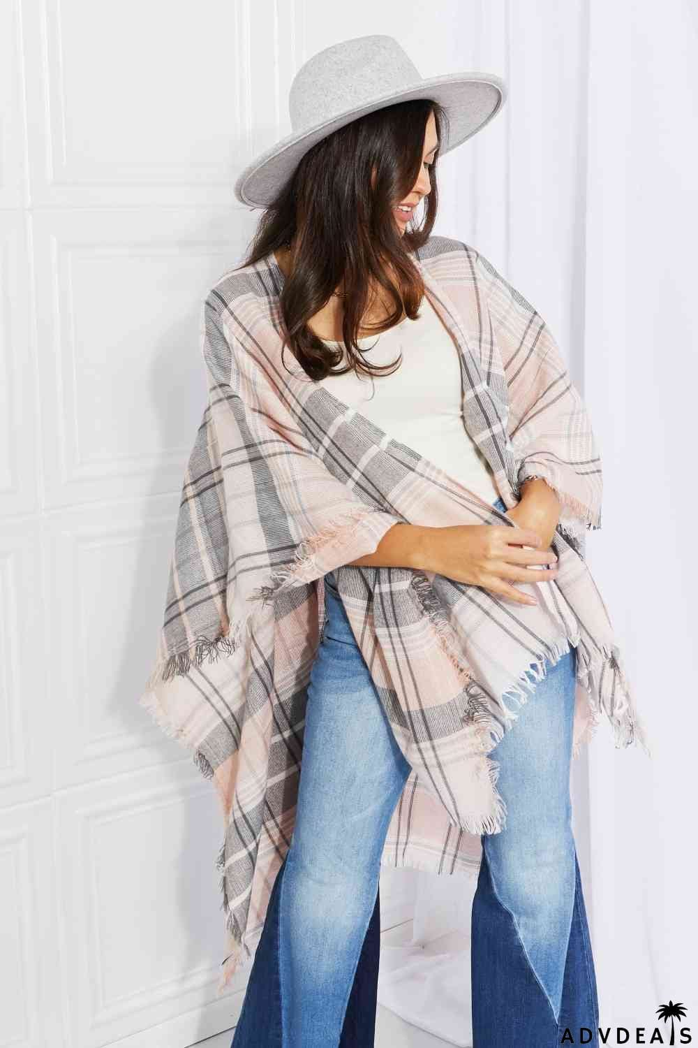 Leto Punch of Plaid Lightweight Poncho