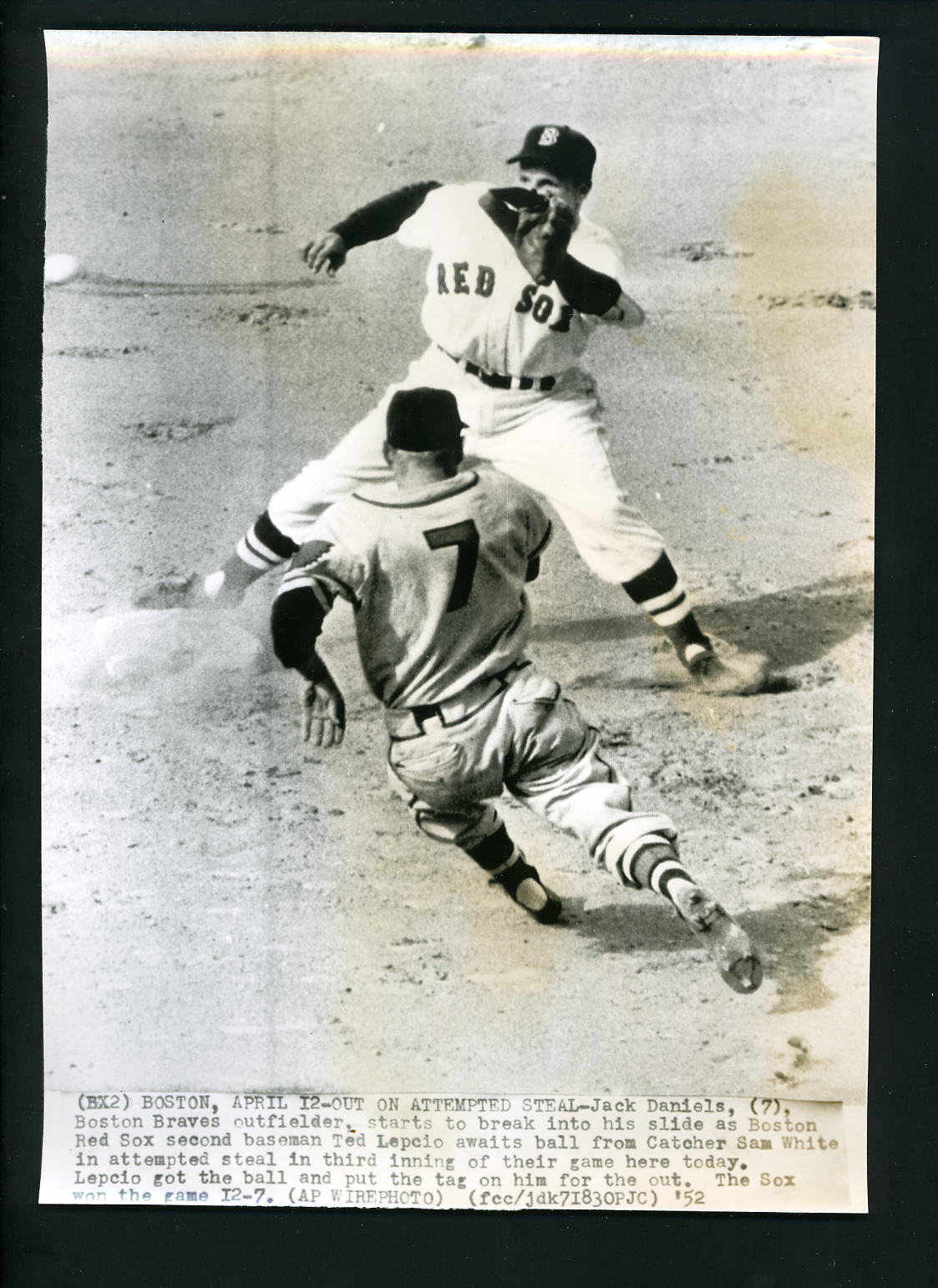 Ted Lepcio & Jack Daniels 1952 Press Photo Poster painting Boston Red Sox Milwaukee Braves