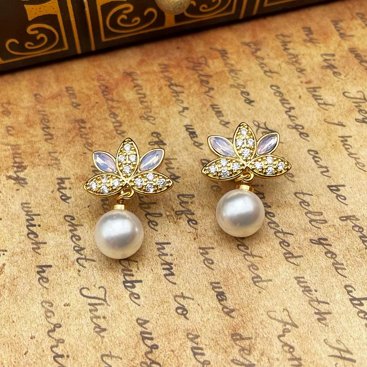 Flower Pearl Earrings