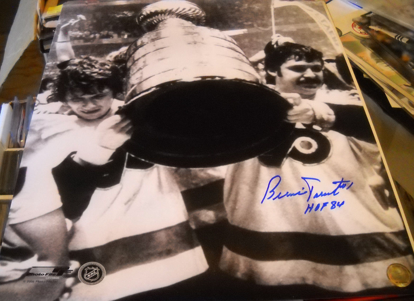 BERNIE PARENT AUTOGRAPH SIGNED 16X20 Photo Poster painting COA HOLDING THE STANLEY CUP FLYERS