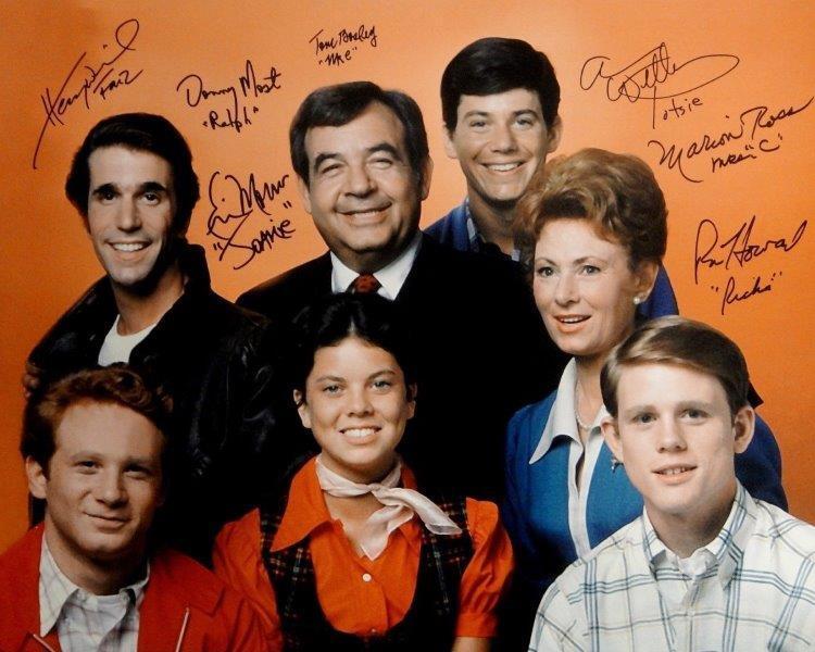 REPRINT - HAPPY DAYS Cast Ron Howard Autographed Signed 8 x 10 Photo Poster painting Poster RP