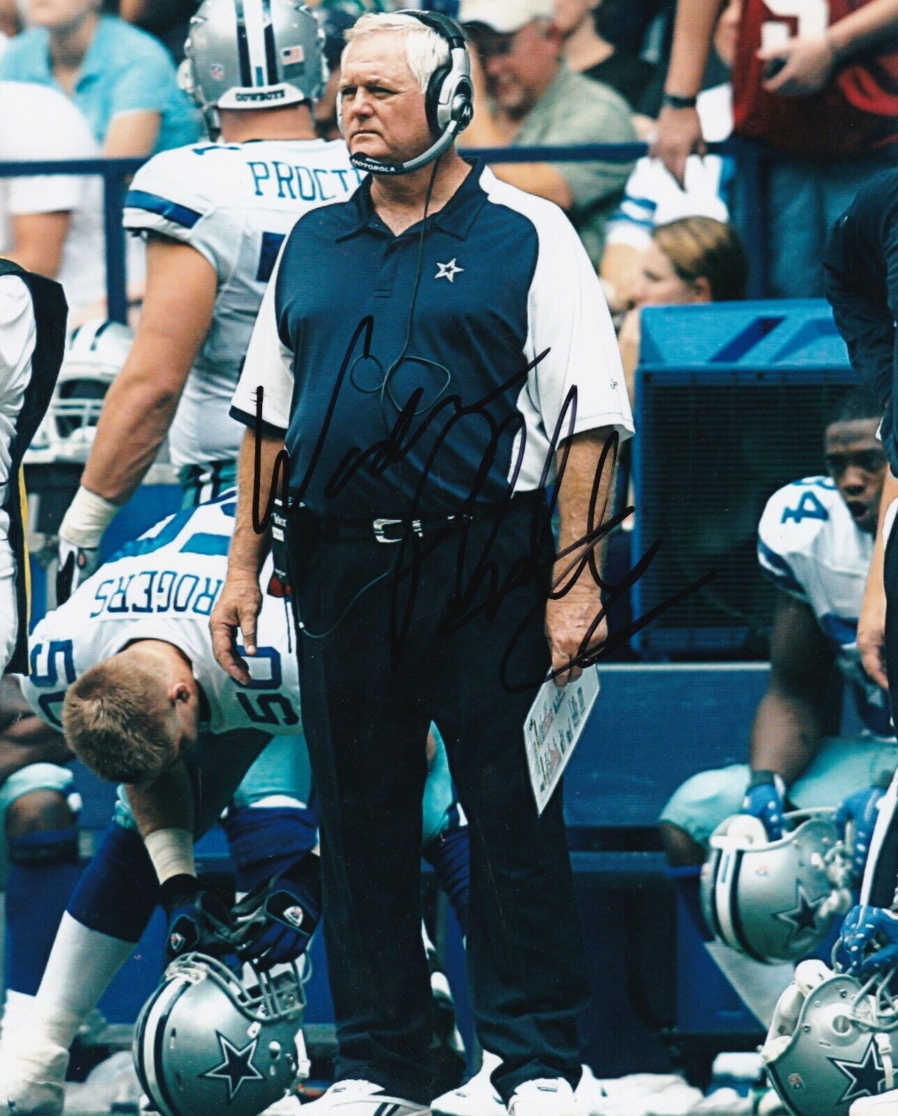 WADE PHILLIPS DALLAS COWBOYS ACTION SIGNED 8X10