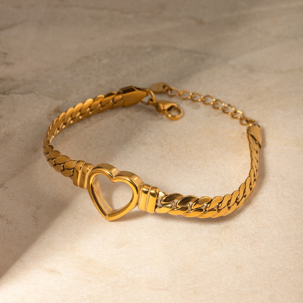 Unisex IG Style Heart Stainless Steel 18K Gold Plated Bracelets