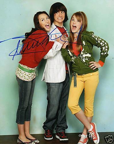 MITCHEL MUSSO HANNAH MONTANA DISNEY SIGNED 8X10 PICTURE