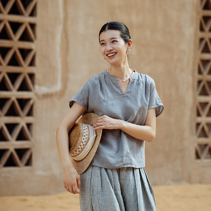 Artistic Washed Linen Short Sleeve V-neck T-shirt Charming Lady Black White Grey Series New Bloom 48 Blooming Shirt